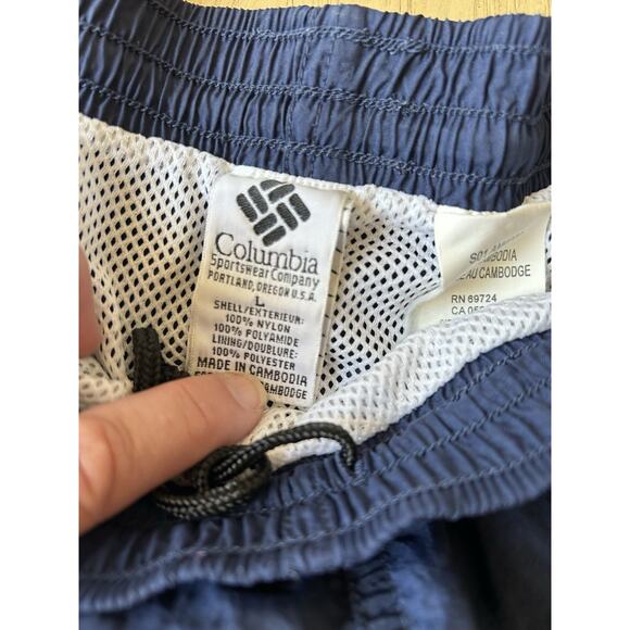 Columbia Men’s Large Shorts Mesh Lined Swim Trunks Navy Blue Fish Hike Gorpcore - Picture 7 of 7